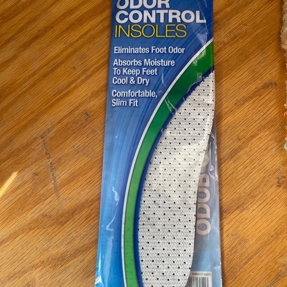 shoes gear Other - Shoes Gear odor control insoles trim to fit mens sizes 7-13 women sizes 5-10